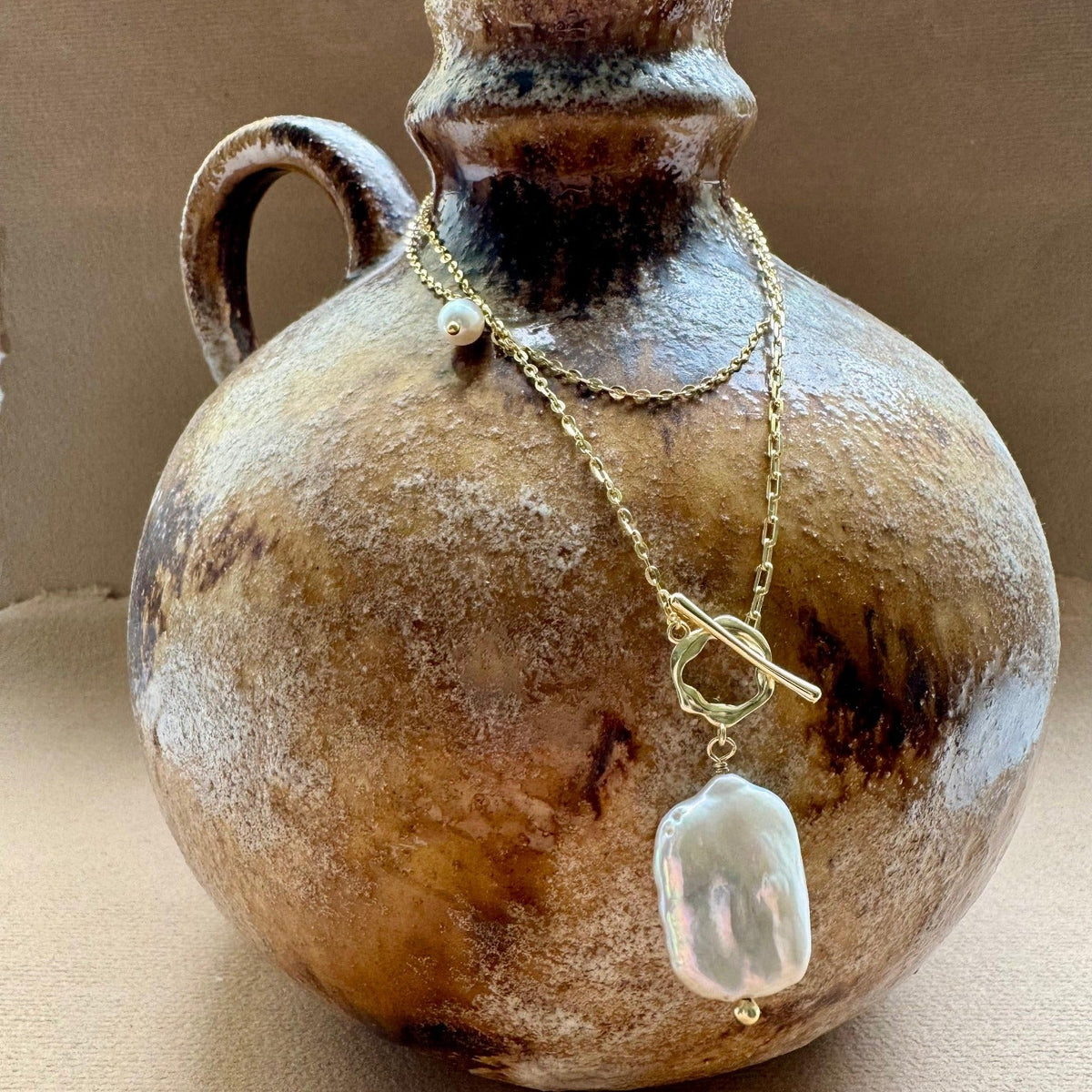 ELARA – Perlenkette mit Barockperle und kleiner Süßwasserperle, 925er Silber mit 14 Karat Goldplattierung